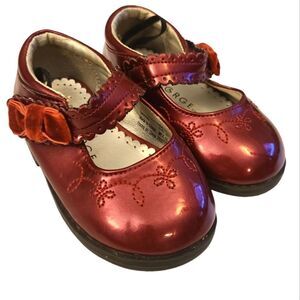 George Mary Janes Baby Ruby Embroidered Velvet Bow sz‎ 4 NWOT